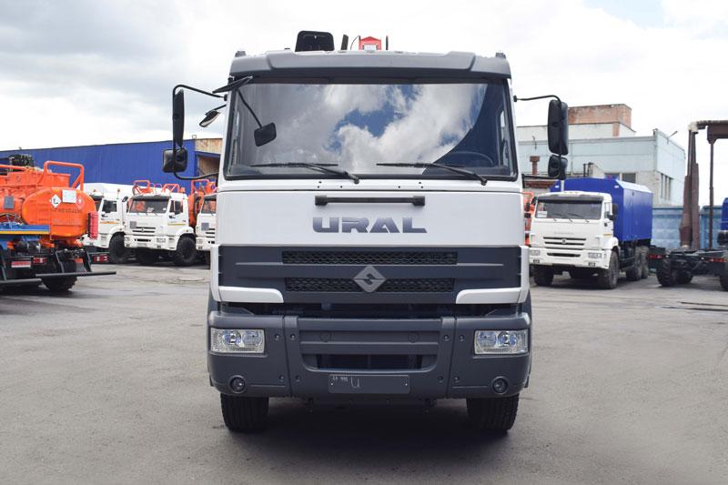 Шасси Урал С34520 с бескапотной кабиной