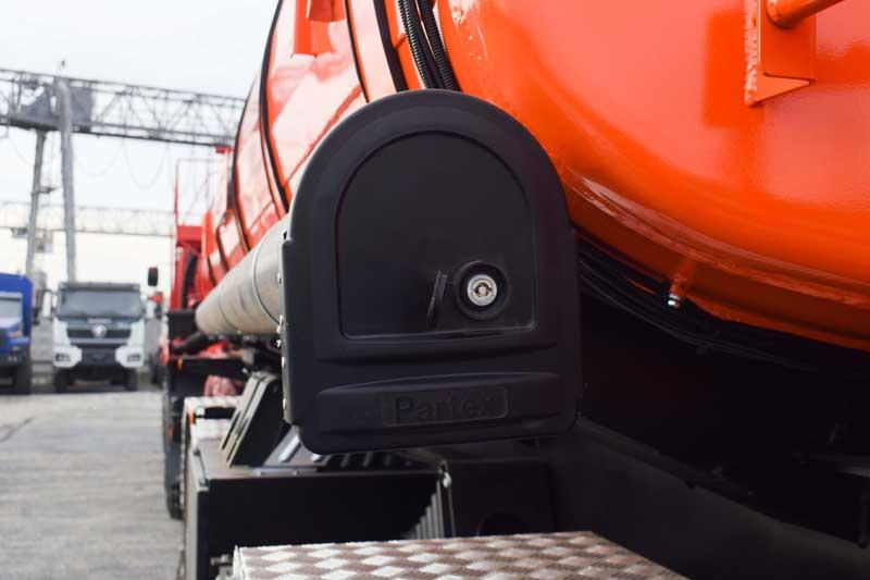 Прицеп-цистерна для ГСМ марки УЗСТ ПЦ-12-004 (2 оси)