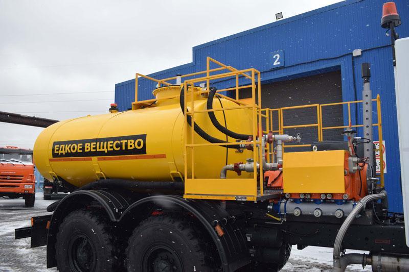 Агрегат кислотной обработки скважин АКОС УЗСТ (НПМ-32К) Урал-NEXT 4320-6952-72Е5